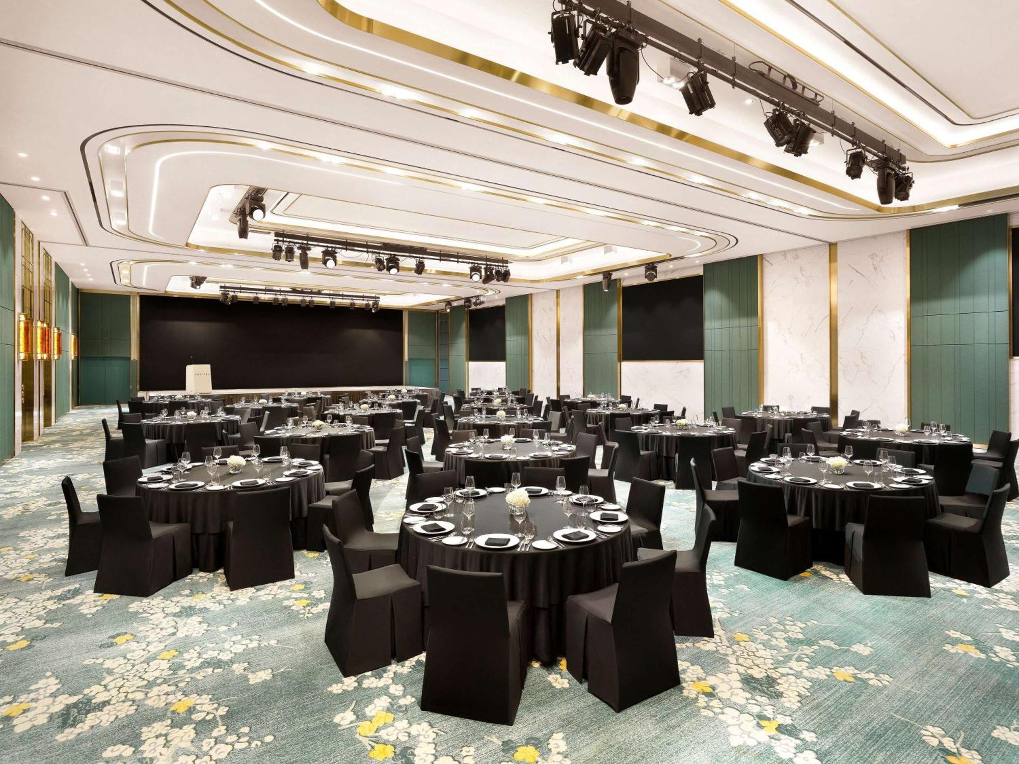 Sofitel Ambassador & 酒店