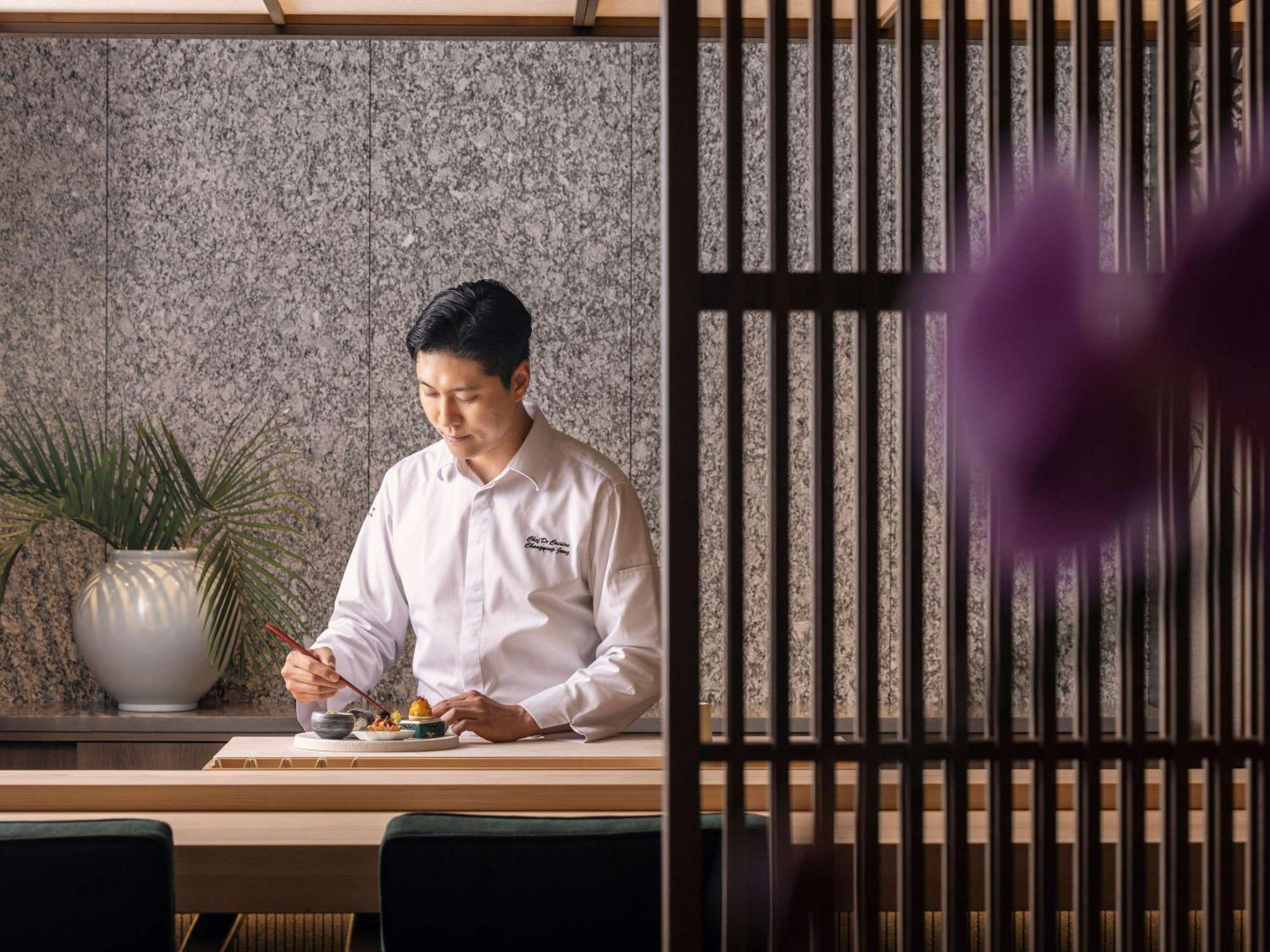 Sofitel Ambassador & 5*